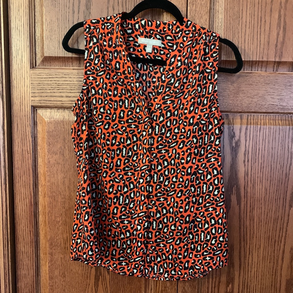 Sleeveless blouse
